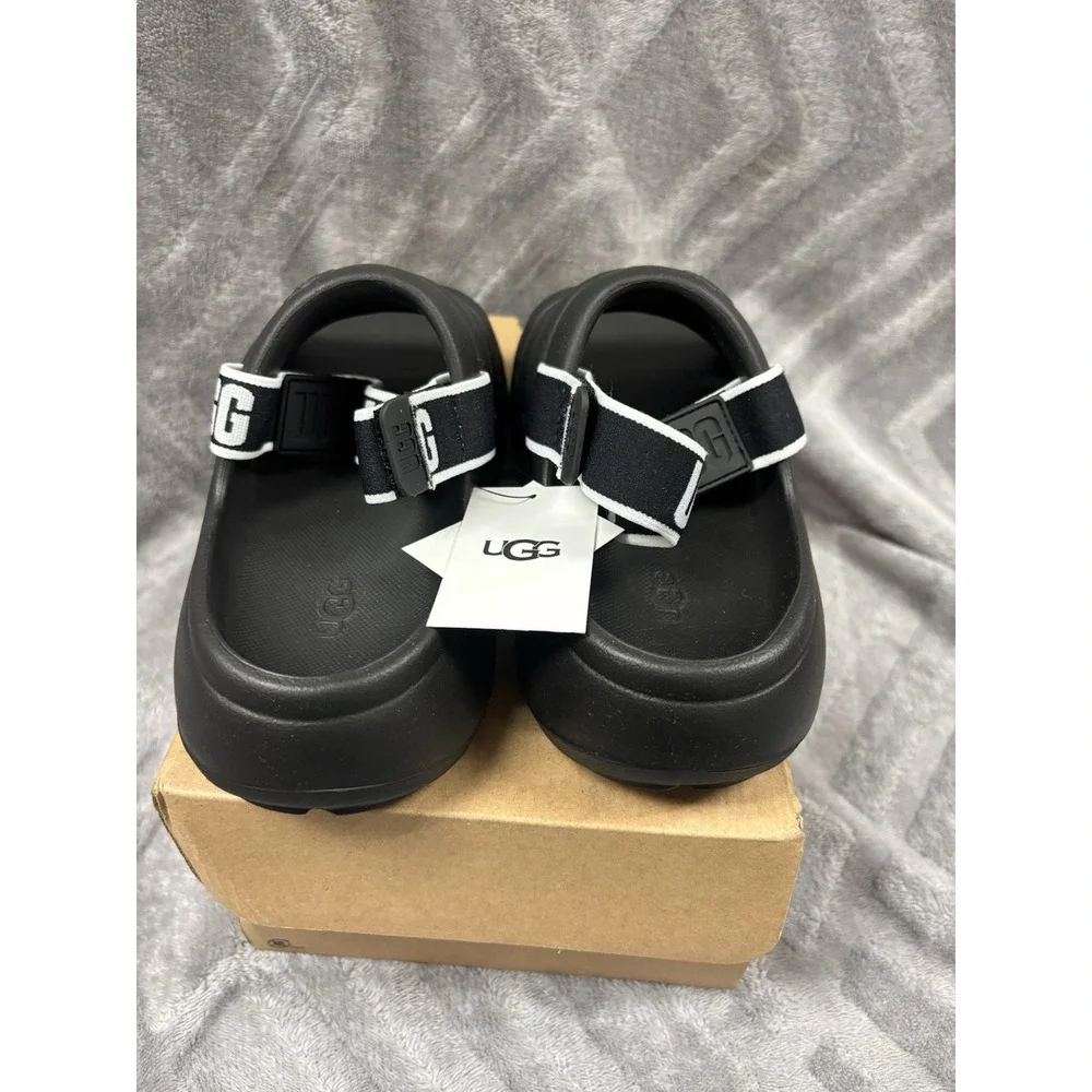 UGG Kids Sport Yeah Sandals Black Unisex Kids Size 1 -Black W/‎ B/W Strap